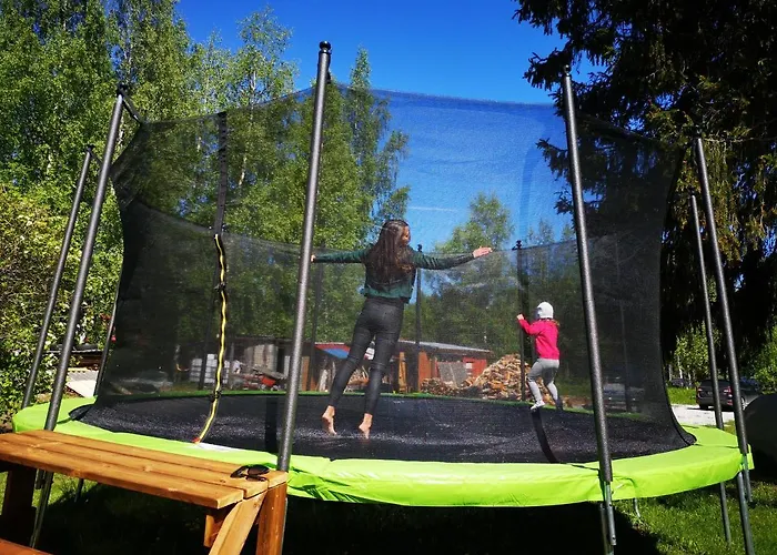 Vaeike Kuu Peamaja * Myza Kastre